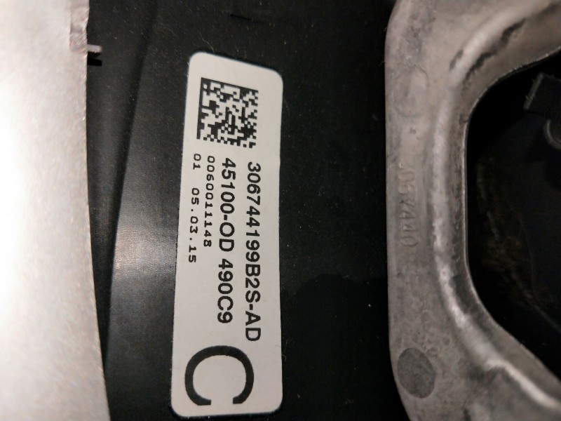 Recambio de volante para toyota yaris 1.3 16v cat referencia OEM IAM 306744199B2S 45100OD490C9 