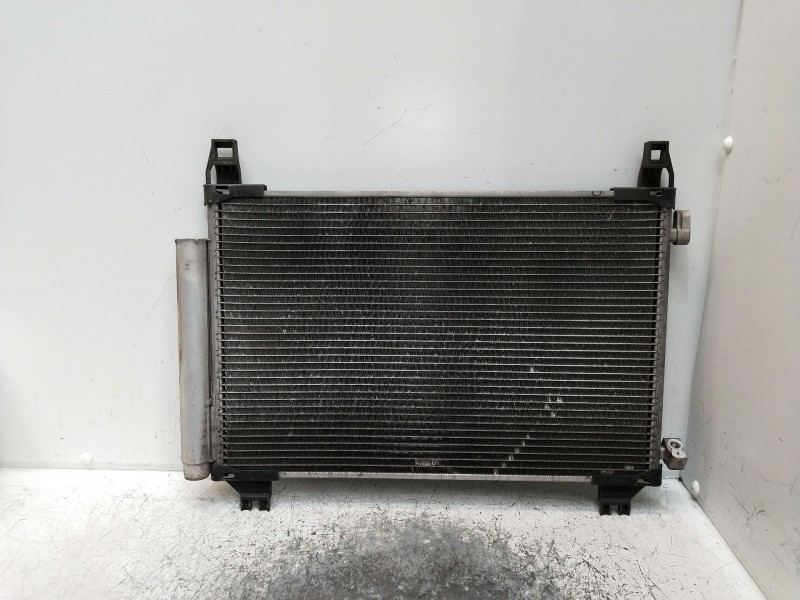 Recambio de condensador / radiador aire acondicionado para toyota yaris 1.3 16v cat referencia OEM IAM 884600D200  