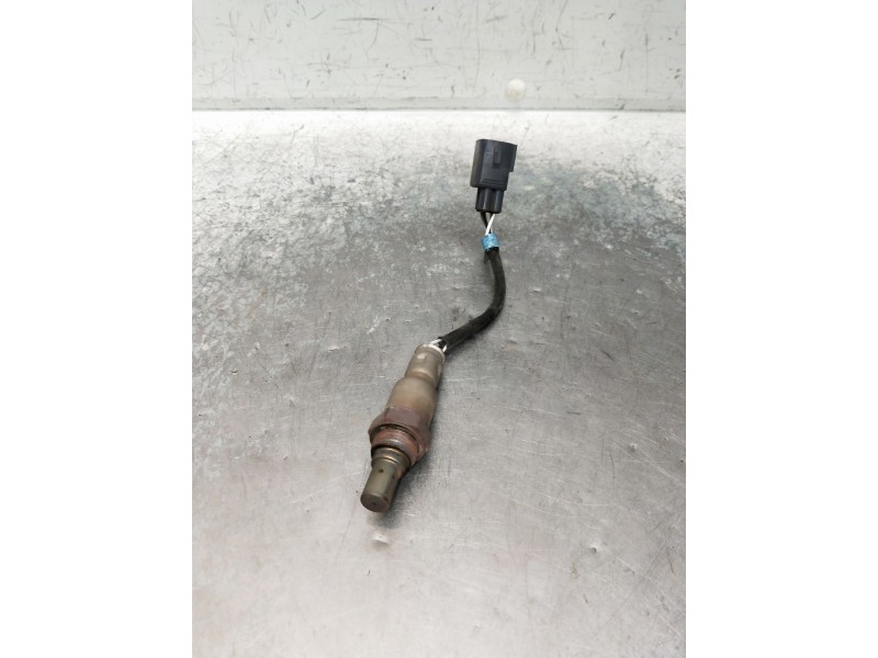 Recambio de sonda lambda para toyota yaris 1.3 16v cat referencia OEM IAM 8946552740  