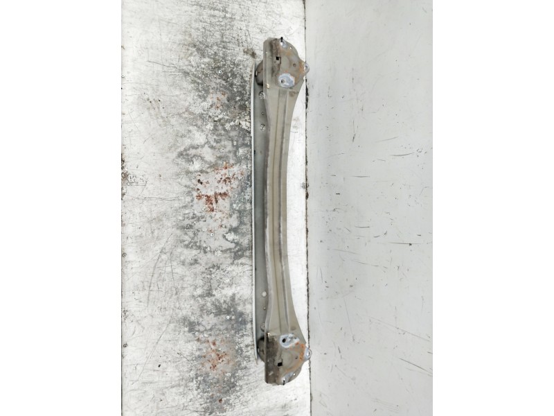 Recambio de refuerzo paragolpes trasero para toyota yaris 1.3 16v cat referencia OEM IAM   