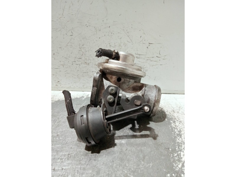 Recambio de valvula egr para volkswagen golf iv berlina (1j1) referencia OEM IAM 038129637B 038131501E 