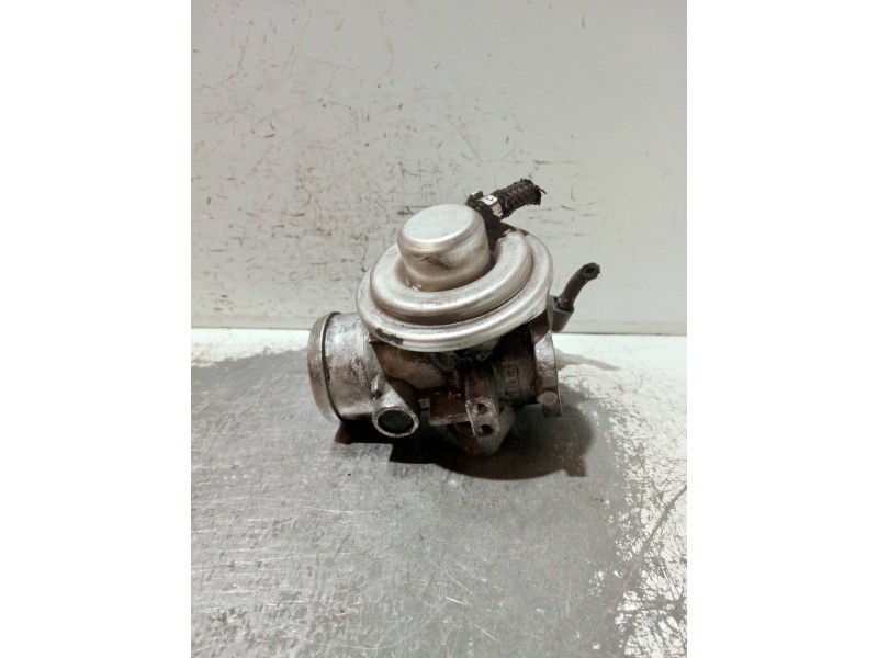 Recambio de valvula egr para volkswagen golf iv berlina (1j1) referencia OEM IAM 038129637B 038131501E 