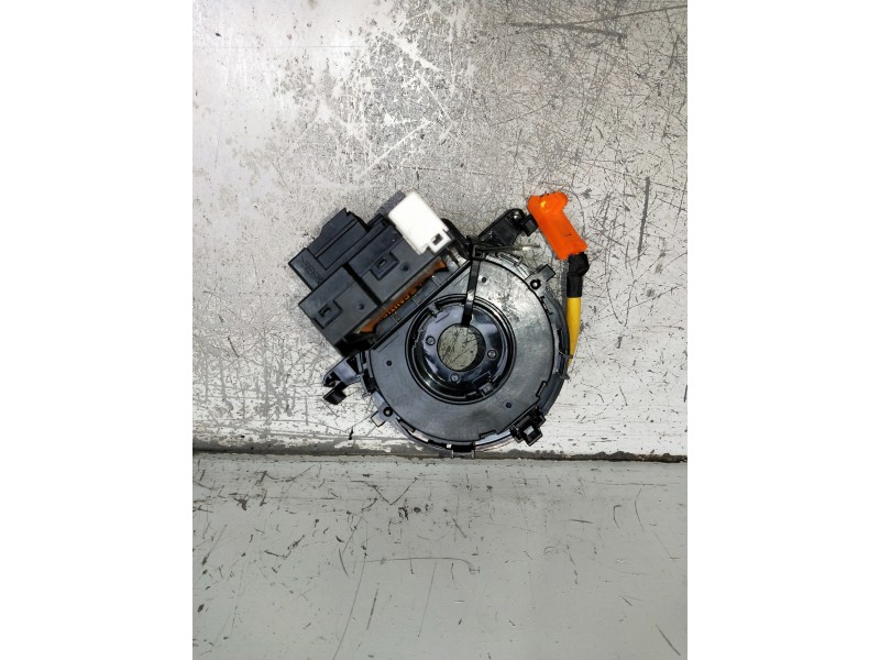 Recambio de kit airbag para toyota yaris 1.3 16v cat referencia OEM IAM 892450D020  