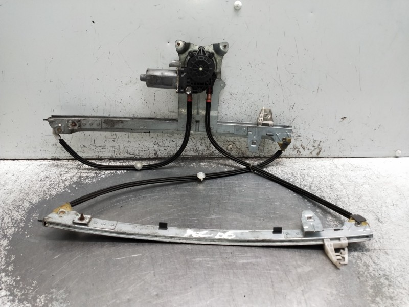 Recambio de elevalunas delantero derecho para citroen xsara picasso referencia OEM IAM 0130821762  