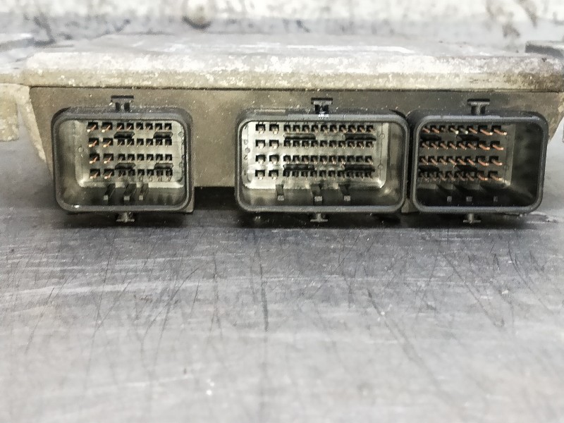 Recambio de centralita motor uce para citroen xsara picasso referencia OEM IAM 0281011521  9651593480