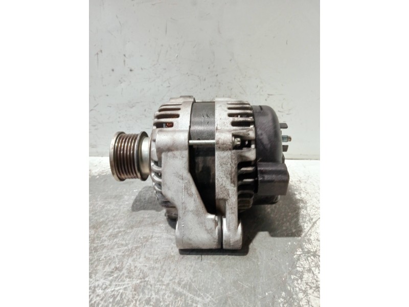 Recambio de alternador para opel insignia berlina referencia OEM IAM 13579668  