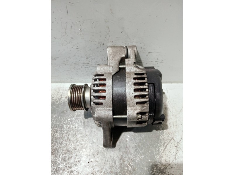 Recambio de alternador para opel insignia berlina referencia OEM IAM 13579668  