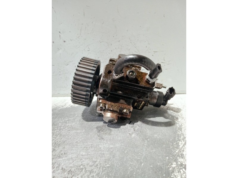 Recambio de bomba inyeccion para opel insignia berlina referencia OEM IAM 55571005 0445010193 BOSCH