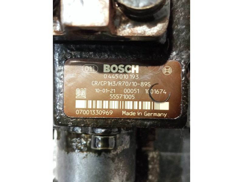 Recambio de bomba inyeccion para opel insignia berlina referencia OEM IAM 55571005 0445010193 BOSCH