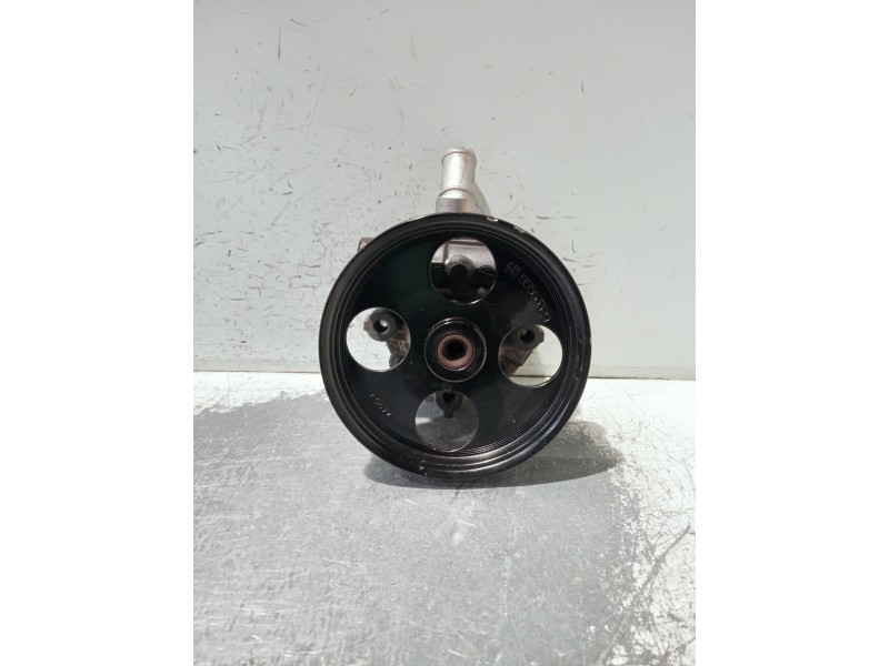 Recambio de bomba direccion para opel insignia berlina referencia OEM IAM AD13273784  