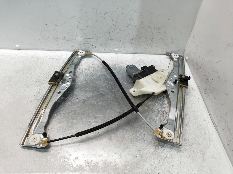 Recambio de elevalunas delantero izquierdo para citroen c4 cactus referencia OEM IAM 9827307180 0130822701 5P