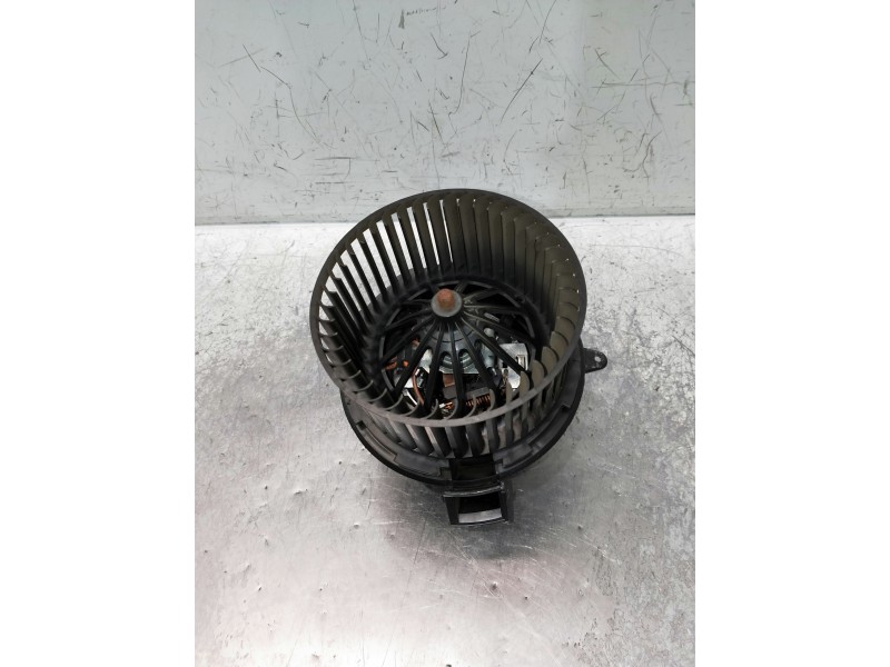 Recambio de motor calefaccion para citroen c4 cactus referencia OEM IAM T4054002 25014940 