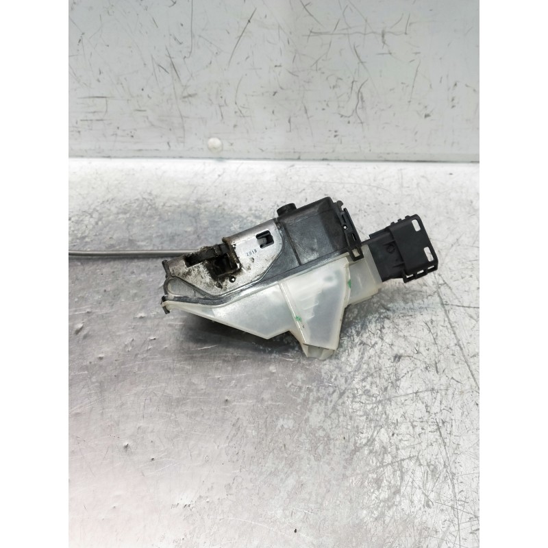 Recambio de motor cierre centralizado delantero derecho para citroen c4 cactus referencia OEM IAM 16943317 2368A0663K8 5P