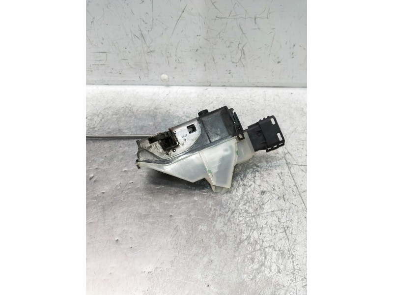Recambio de motor cierre centralizado delantero derecho para citroen c4 cactus referencia OEM IAM 16943317 2368A0663K8 5P