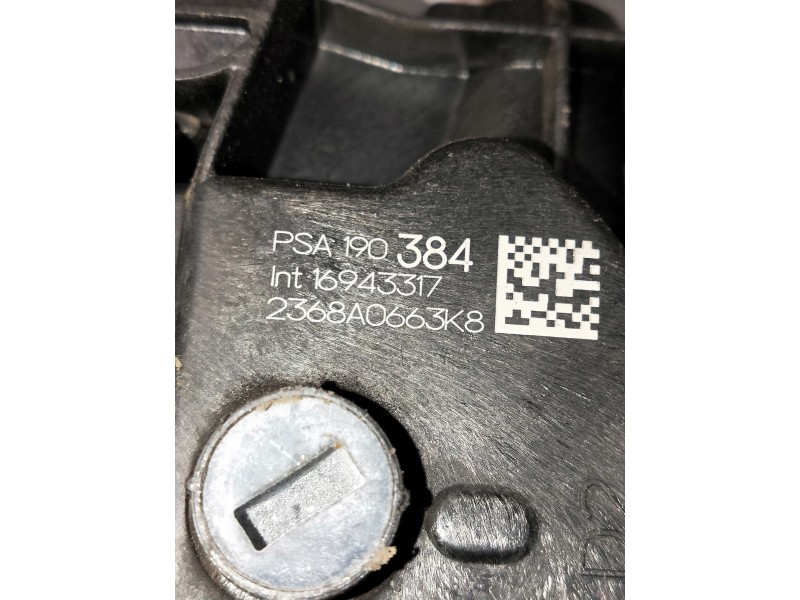 Recambio de motor cierre centralizado delantero derecho para citroen c4 cactus referencia OEM IAM 16943317 2368A0663K8 5P