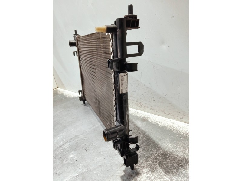 Recambio de radiador agua para fiat grande punto (199) referencia OEM IAM 55700447 E5444005 