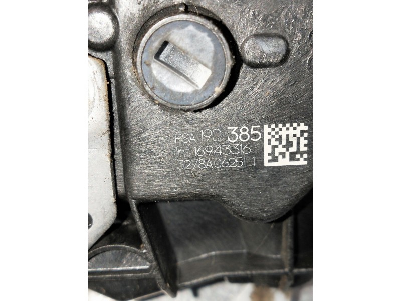 Recambio de motor cierre centralizado delantero izquierdo para citroen c4 cactus referencia OEM IAM 16943316 3278A0625L1 5P