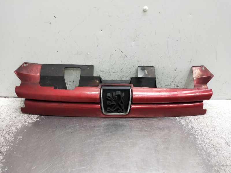 Recambio de rejilla delantera para peugeot 306 berlina 3/5 puertas (s1) referencia OEM IAM   