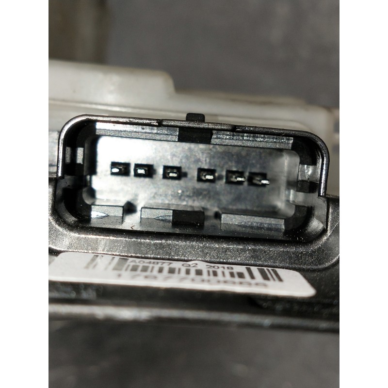 Recambio de motor cierre centralizado trasero derecho para citroen c4 cactus referencia OEM IAM 16943321 5308A2257K7 5P