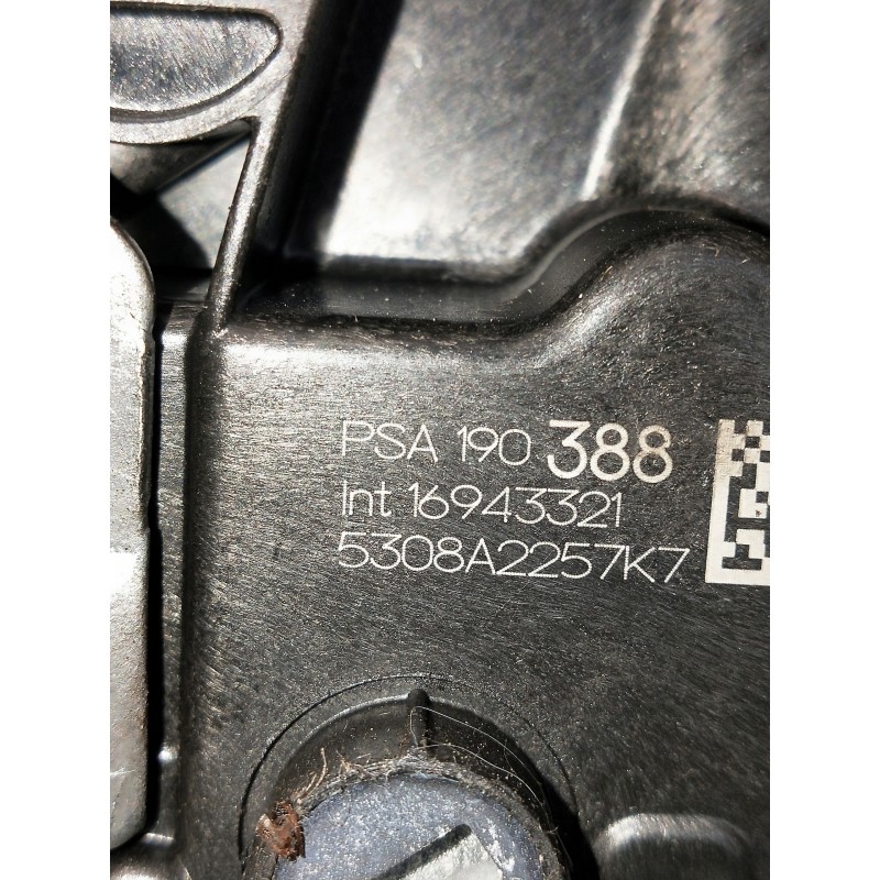 Recambio de motor cierre centralizado trasero derecho para citroen c4 cactus referencia OEM IAM 16943321 5308A2257K7 5P