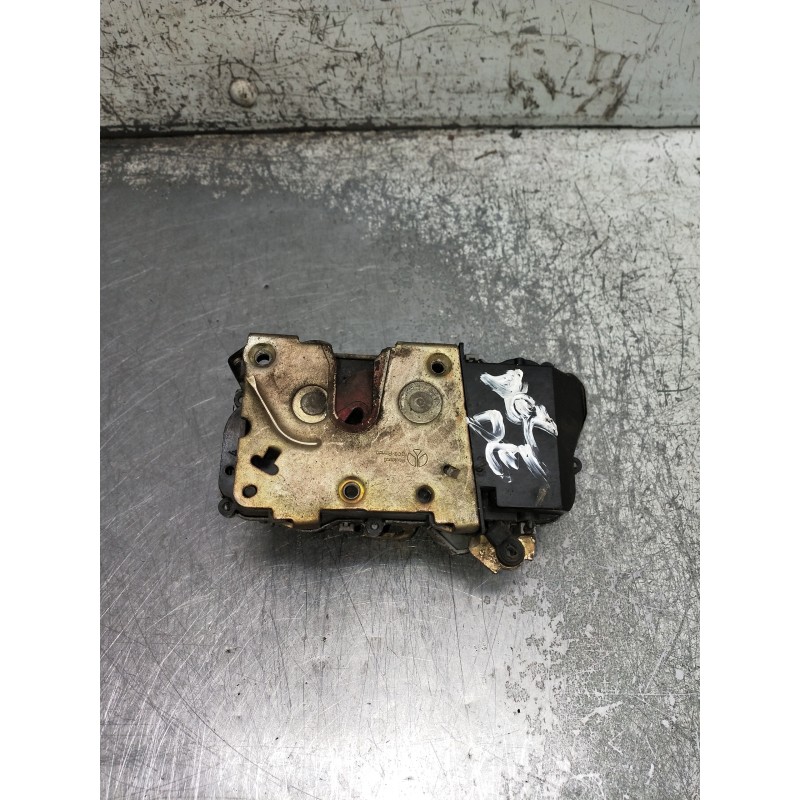 Recambio de motor cierre centralizado delantero derecho para peugeot 306 berlina 3/5 puertas (s1) referencia OEM IAM   