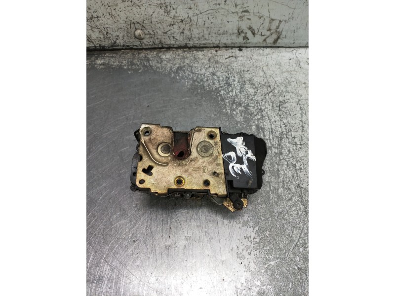 Recambio de motor cierre centralizado delantero derecho para peugeot 306 berlina 3/5 puertas (s1) referencia OEM IAM   