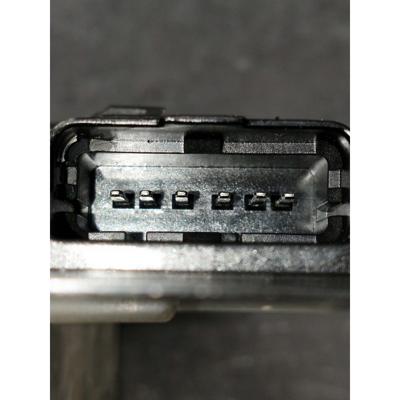 Recambio de motor cierre centralizado trasero izquierdo para citroen c4 cactus referencia OEM IAM 16943320 2368M0526L7 5P