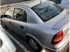 opel astra g berlina del año 2000 2