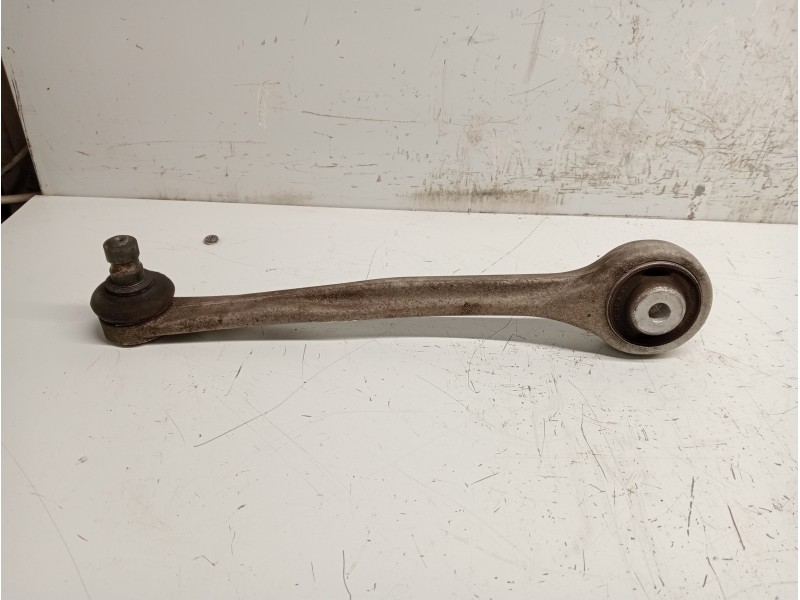 Recambio de brazo suspension superior delantero derecho para audi a4 avant (8k5) (2008) referencia OEM IAM   