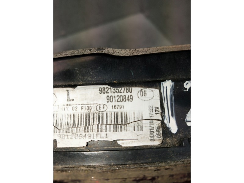 Recambio de piloto trasero izquierdo interior para citroen c4 cactus referencia OEM IAM 9821352780  