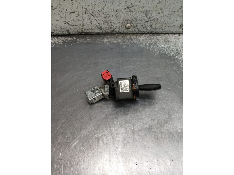 Recambio de conmutador de arranque para renault master kasten referencia OEM IAM 281133492 8200405701F 
