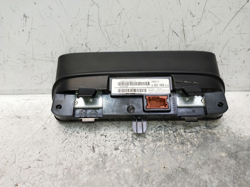 Recambio de cuadro instrumentos para citroen c4 cactus referencia OEM IAM 9830140880 NS76909385 
