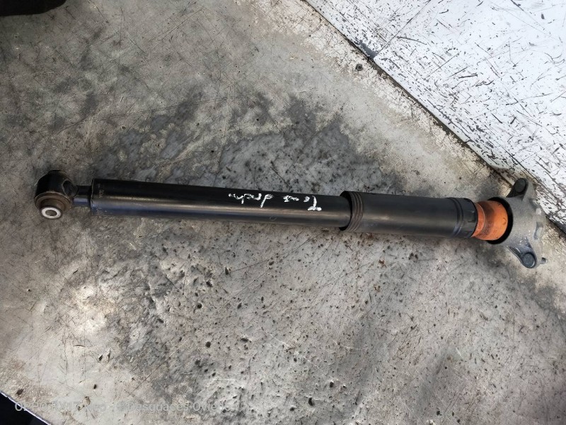 Recambio de amortiguador trasero derecho para mercedes clase a (w176) a 220 cdi blueefficiency (176.003) referencia OEM IAM A204