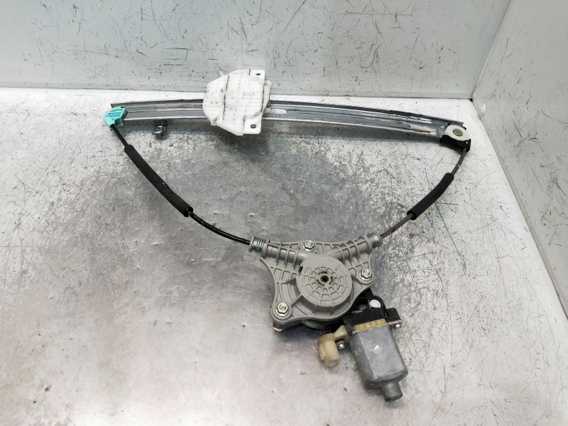 Recambio de elevalunas delantero derecho para kia rio (yb) referencia OEM IAM 82460H8000 F00S1W2196 5P