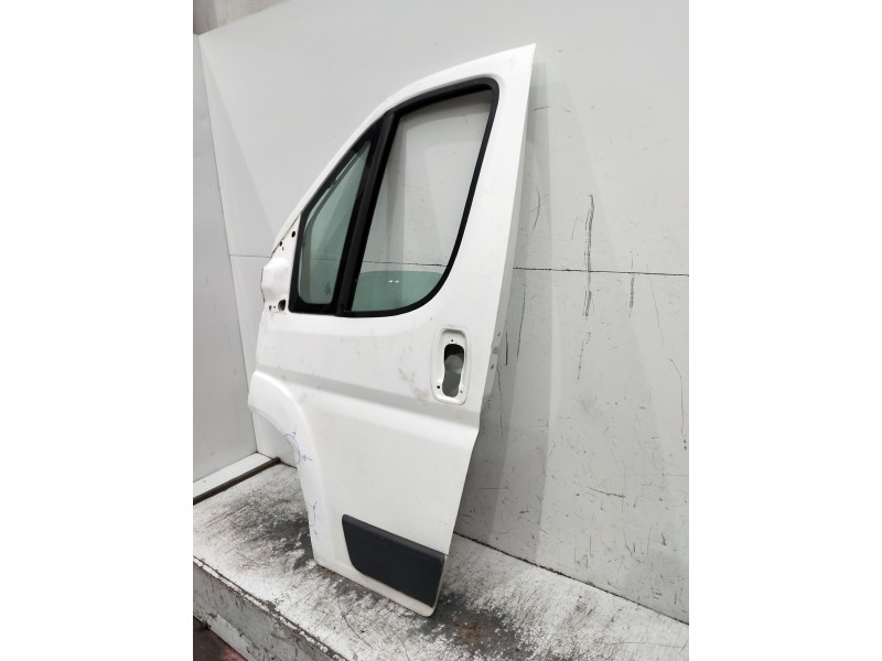 Recambio de puerta delantera izquierda para peugeot boxer caja cerrada referencia OEM IAM   5P