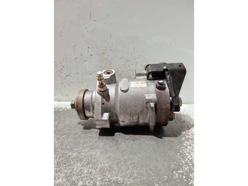 Recambio de bomba inyeccion para jaguar x-type referencia OEM IAM 2C1Q9B395AC K9PAA DELPHI