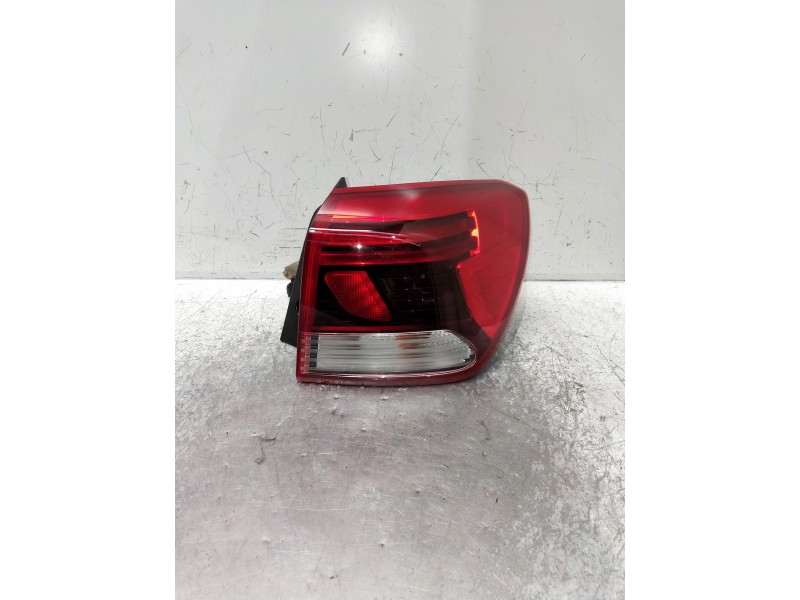 Recambio de piloto trasero derecho para kia rio (yb) referencia OEM IAM 92402H8  