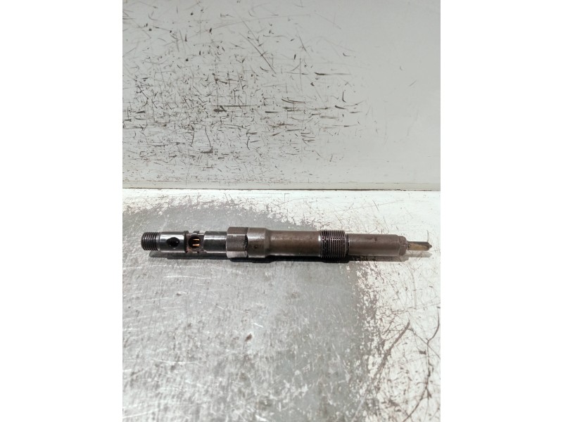 Recambio de inyector para jaguar x-type referencia OEM IAM 3S7Q9K546BB EJDR00501Z DELPHI