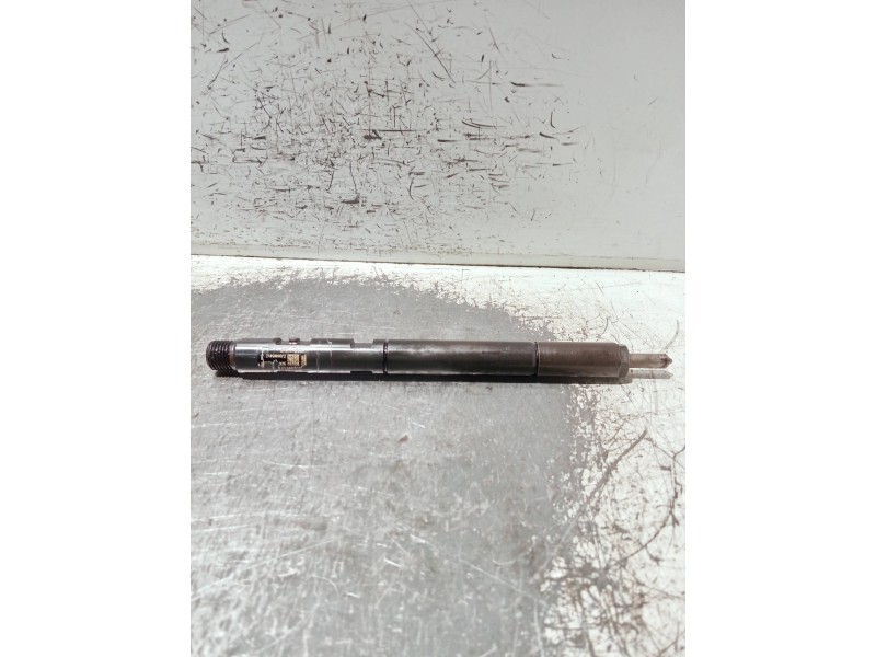 Recambio de inyector para jaguar x-type referencia OEM IAM 3S7Q9K546BB EJDR00501Z DELPHI