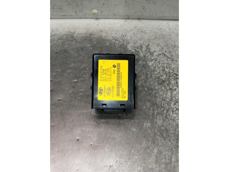 Recambio de modulo electronico para kia rio (yb) referencia OEM IAM 95210H8000 4D68K11000 