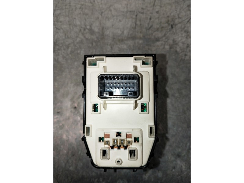Recambio de mando retrovisor para kia rio (yb) referencia OEM IAM 4D64801160  