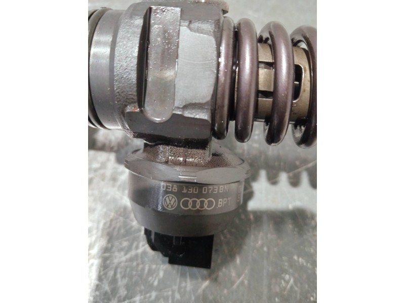 Recambio de inyector para seat ibiza (6j5) referencia OEM IAM 038130073BN 0414720313 PDB043 BOSCH