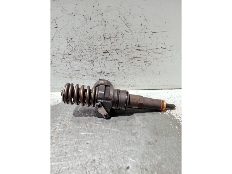 Recambio de inyector para seat ibiza (6j5) referencia OEM IAM 038130073BN 0414720313 PDB043 BOSCH