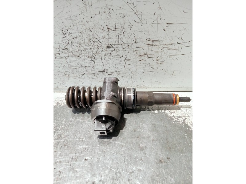 Recambio de inyector para seat ibiza (6j5) referencia OEM IAM 038130073BN 0414720313 PDB043 BOSCH