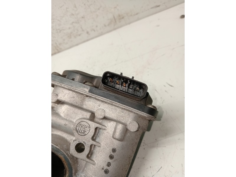 Recambio de valvula egr para nissan cabstar 09.06 referencia OEM IAM 14710EC00B 1501000021 