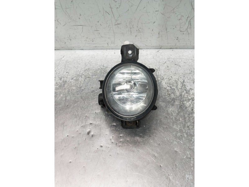 Recambio de faro antiniebla izquierdo para bmw serie 1 berlina (e81/e87) referencia OEM IAM 98203672 6317783750103 13101610