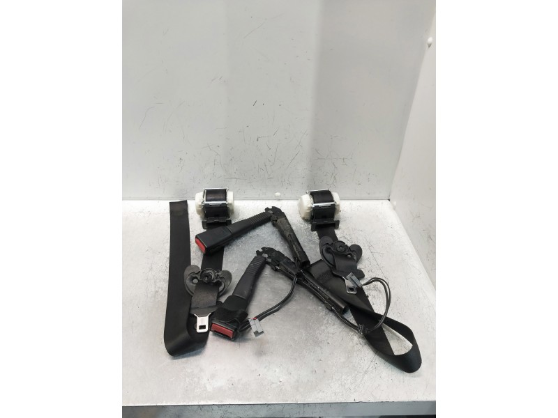 Recambio de juego cinturones delantero para bmw serie 1 berlina (e81/e87) referencia OEM IAM   3P