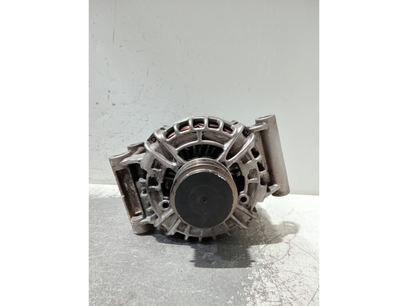 Recambio de alternador para peugeot boxer caja cerrada referencia OEM IAM CC1T10300BC 0125711102 