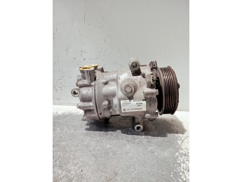 Recambio de compresor aire acondicionado para peugeot boxer caja cerrada referencia OEM IAM 9676552680  