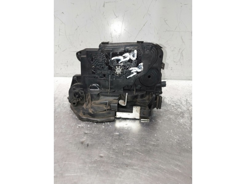 Recambio de motor cierre centralizado delantero derecho para bmw serie 1 berlina (e81/e87) referencia OEM IAM   3P